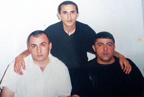 На переднем плане слева воры в законе: Вагиф Сулейманов (Вагиф Бакинский) и Мамед Гусейнов (Мамед Масаллинский)