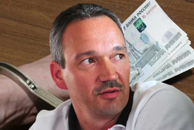 Yuri Korolev with and without the crown: the double life of a scandalous developer